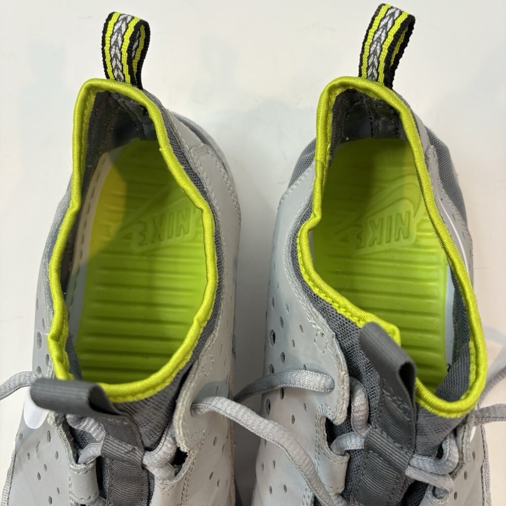 Nike Solarsoft Costa Low Running Shoes White Yellow‎ Volt Men's size 10 Athletic - Picture 9 of 9